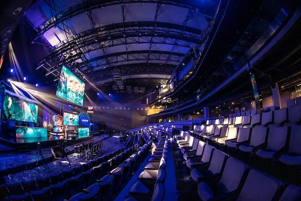 部消化与角 部消化与角