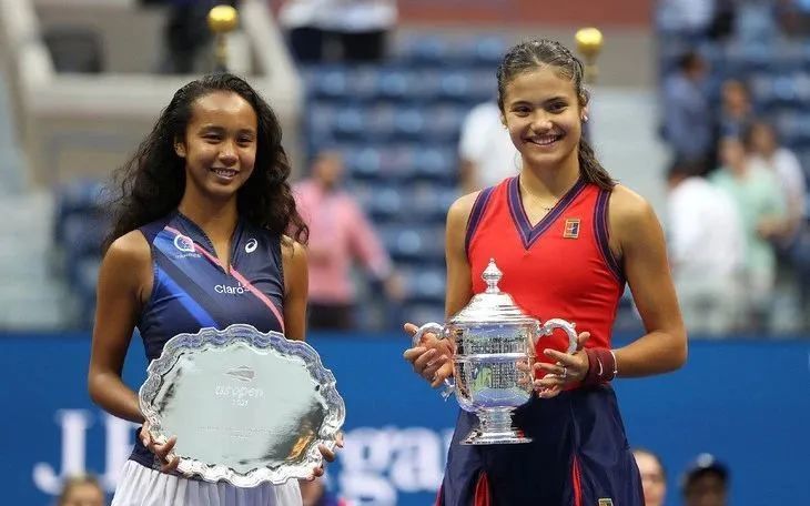 学生羽毛球 学生羽毛球